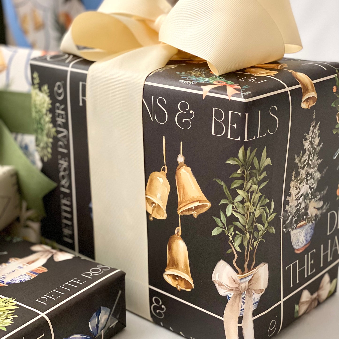 Chinoiserie Holiday Reversible Gift Wrap