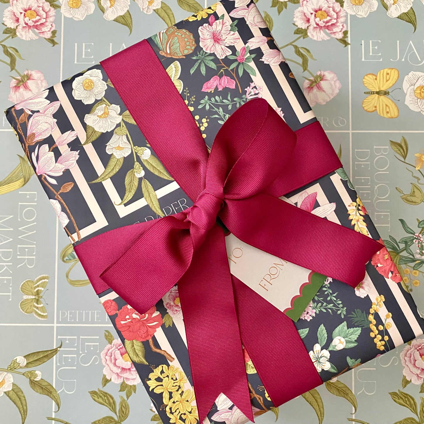 Secret Garden Blue/Navy Reversible Gift Wrap